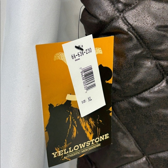 YellowStone quilted embroidered snap button up lined brown vest XL - Picture 7 of 11